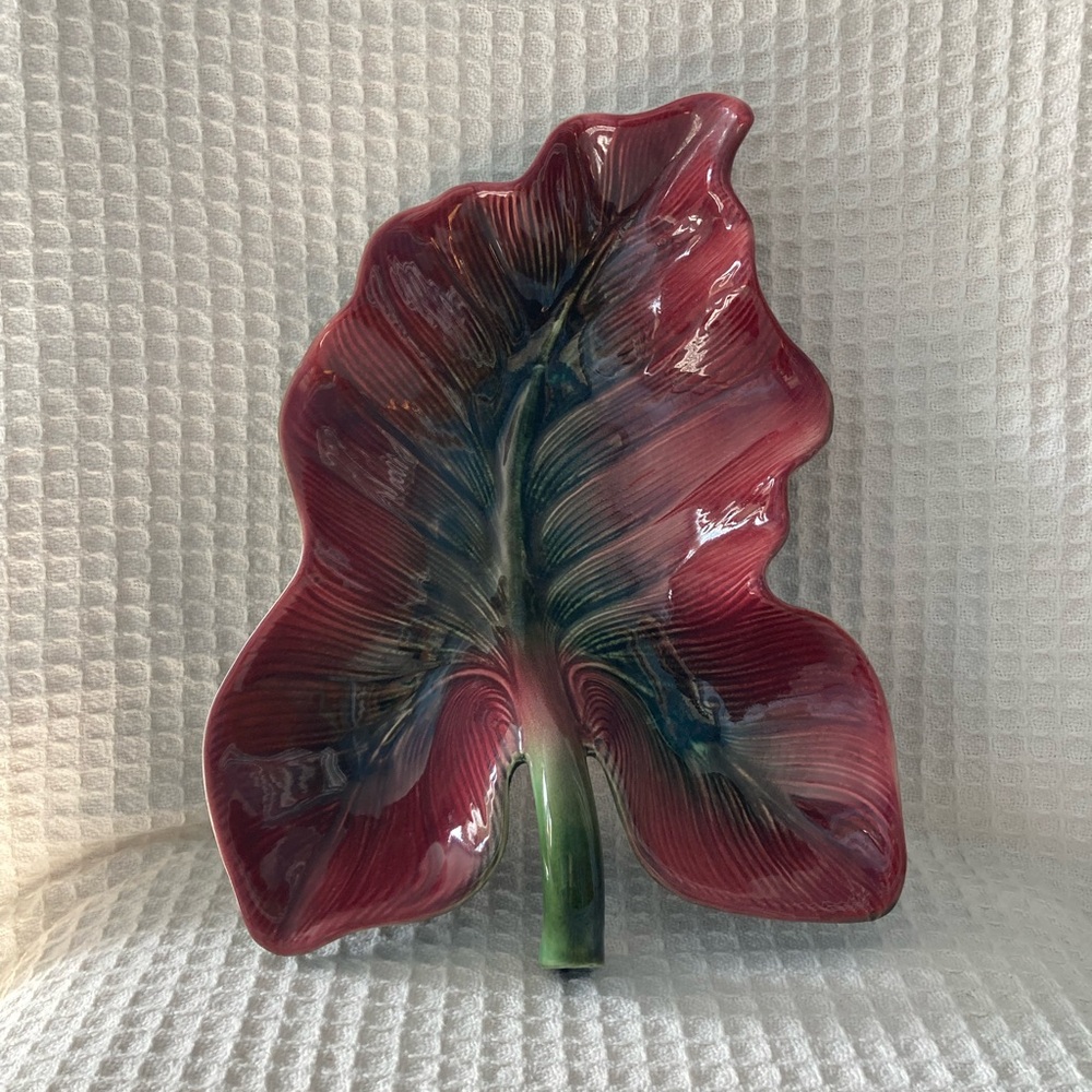 Vintage Hull Pottery Large Burgundy & Green Leaf-Shaped Ceramic Dish
